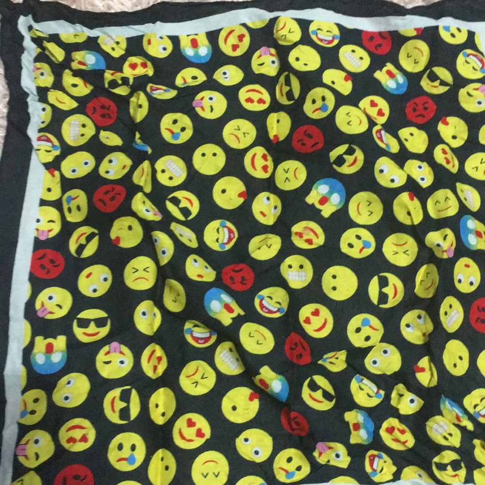 Emoji bandana